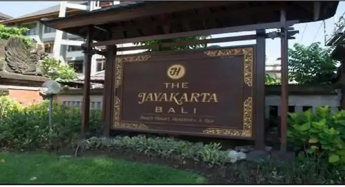 Jayakarta 6236 Bali * スミニャック
